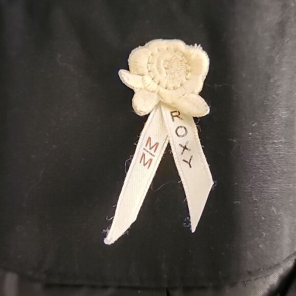 Roxy- Long Coat - Picture 5 of 6